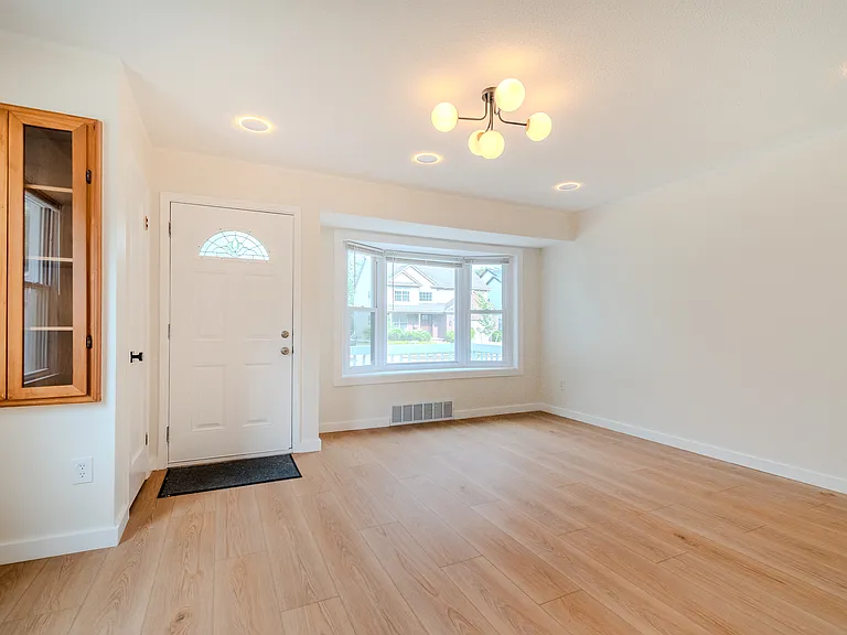 4709 Mankato Ave — Photo 5