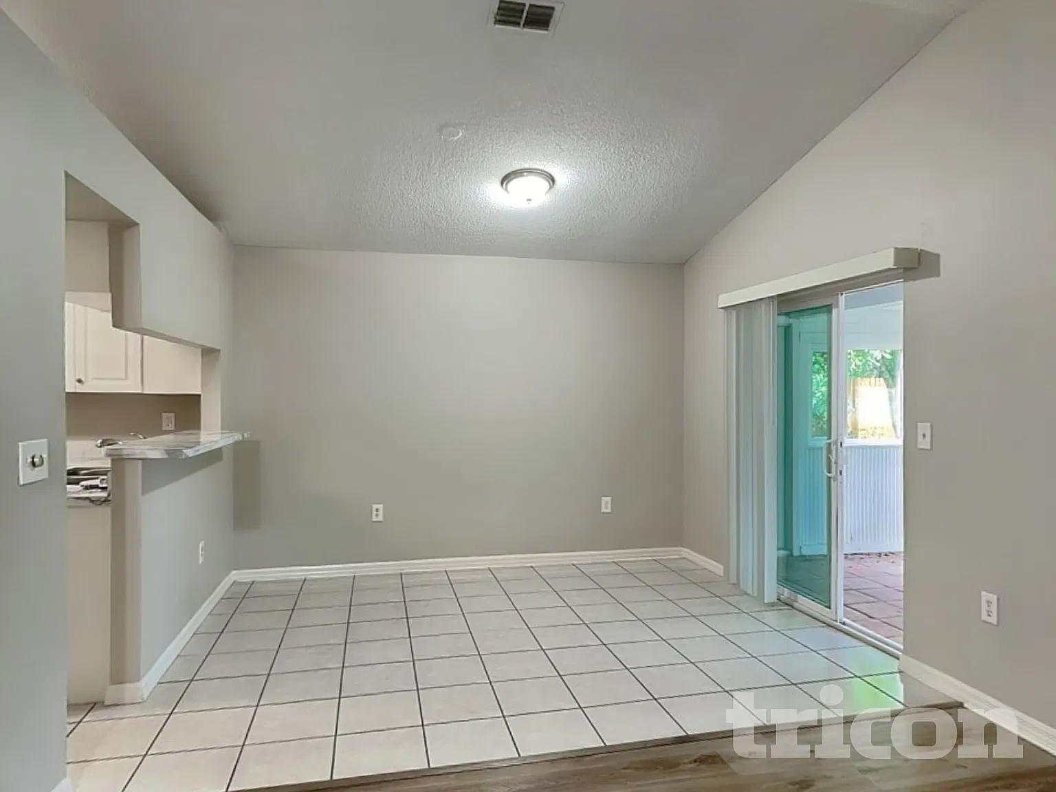 3621 71st Terrace E Sarasota FL — Photo 4