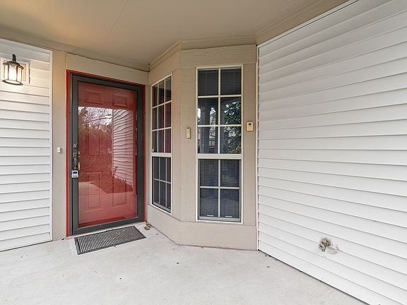 3rd image of 9598 Bay Vista Edr
