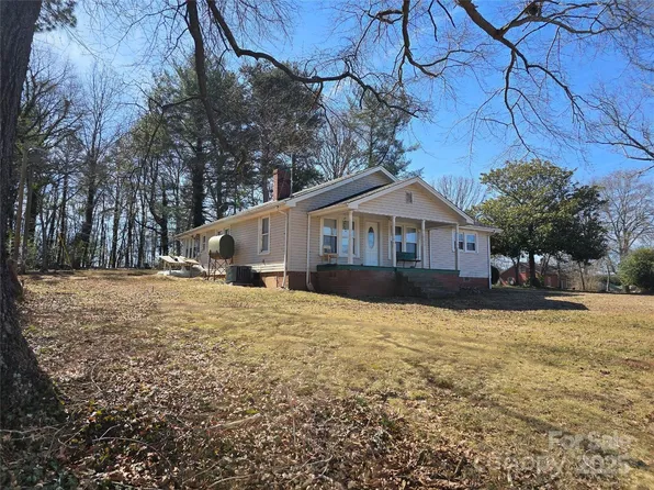 8266 Mount Harmony Rd, Connelly Springs, NC 28612