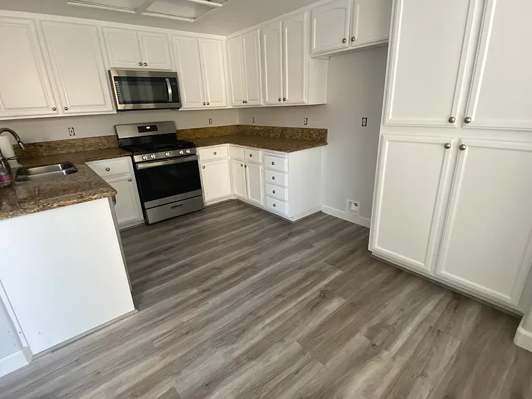 312 Montcliff Ave — Photo 4