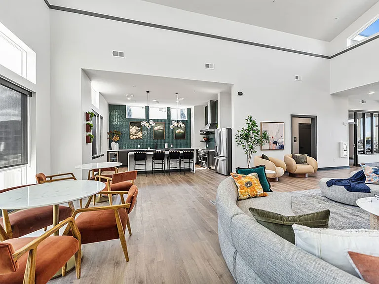 Blackwell Living — Photo 20
