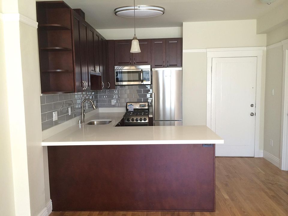 1st image of 745 Hyde St APT 32