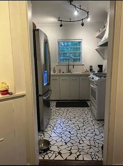 436 N Harding Ave — Photo 5