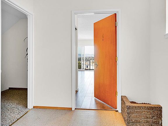 5th image of 1418 Noriega St APT 6