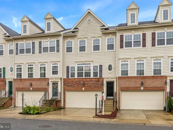 909 Indigo Bunting Ln, Glen Burnie, MD 21060