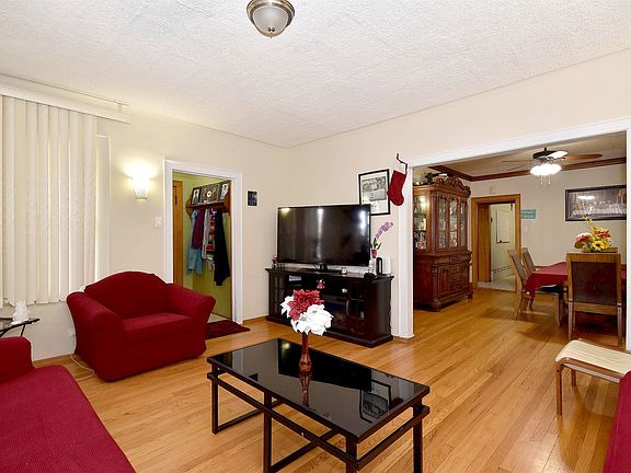 5th image of 2651 N 73rd Ct