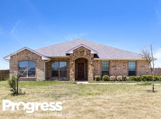 365 Windmill Ct, Waxahachie, TX 75167