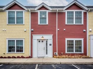 54 Loomis St UNIT 1102, Bedford, MA 01730