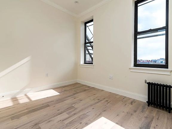 5th image of 946 Bushwick Ave #352