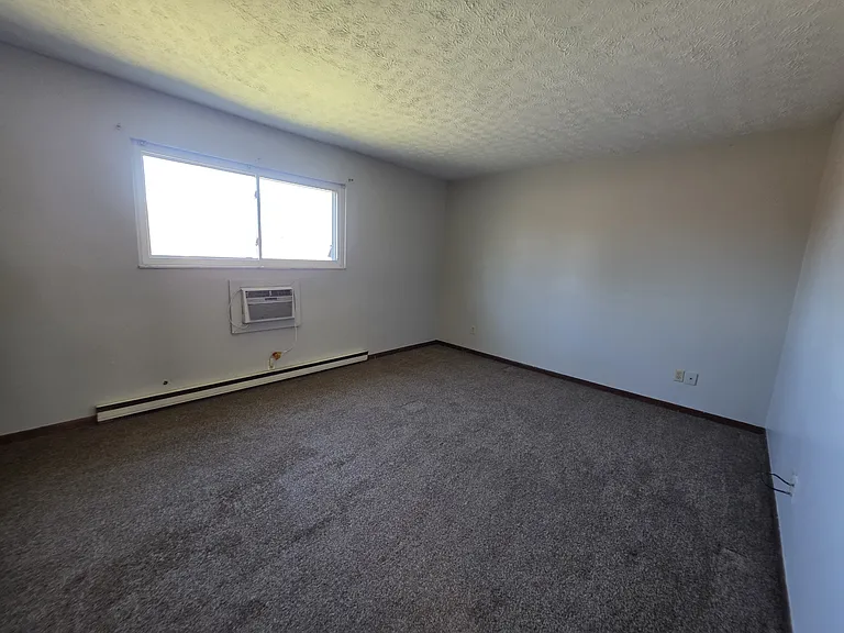 531 E Brown Ave — Photo 10