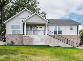 107 Springhill Dr, Bardstown, KY 40004