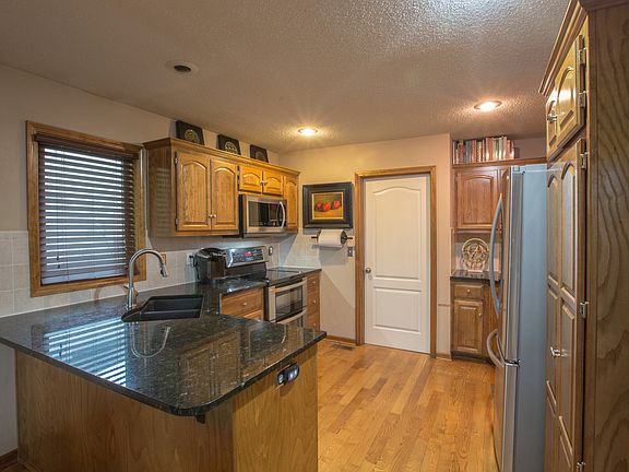4th image of 5725 NW Michaels Cv