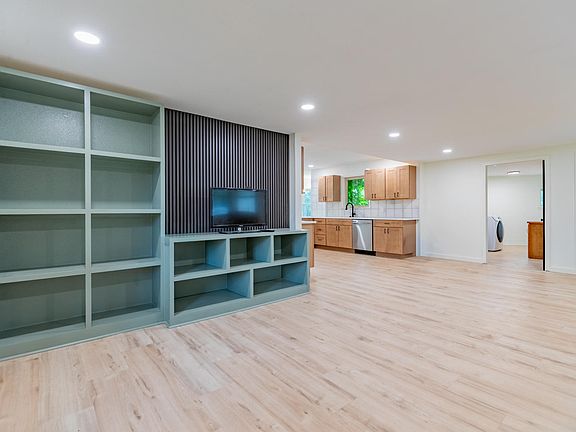 5th image of 26237 Twin Rivers Drive