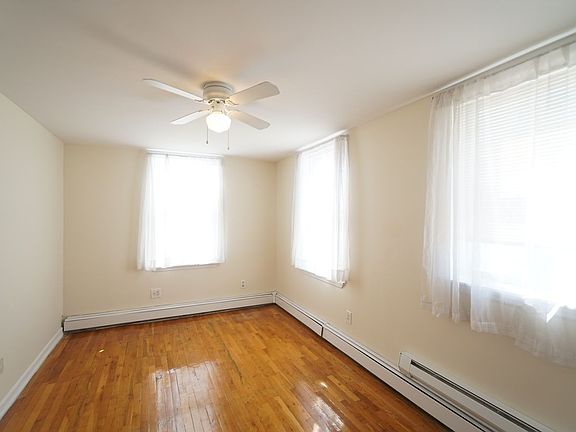 3rd image of 8 Gotham Ave #A2