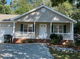 1909 Fairfax Rd, Greensboro, NC 27407