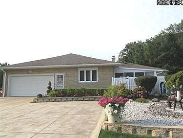 4th image of 588 Lander Dr