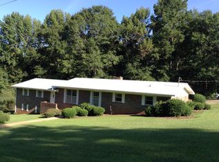 192 Brookwood Cir, Dadeville, AL 36853