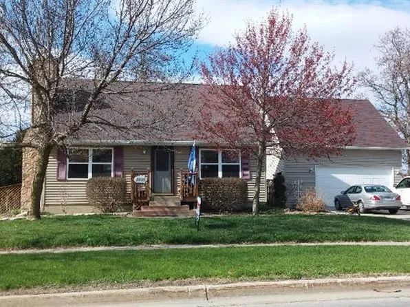 8095 Racine St, Birch Run, MI 48415