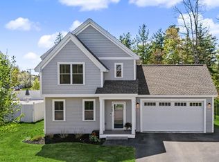 165 Shore Dr, Nashua, NH 03062