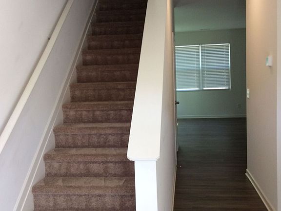 3rd image of 3075 Tarian Way