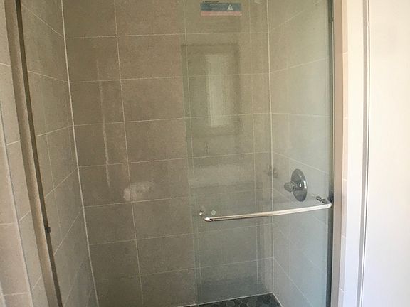 5th image of 510 E 142nd St #2A