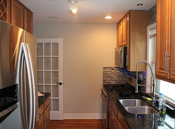 4th image of 6419 S Leclaire Ave