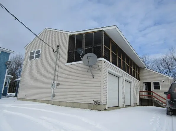 277 Highland Avenue, Millinocket, ME 04462