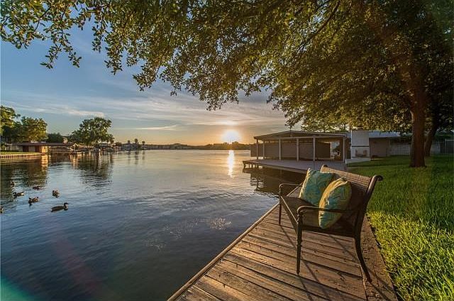 1st image of 306 Scenic Dr