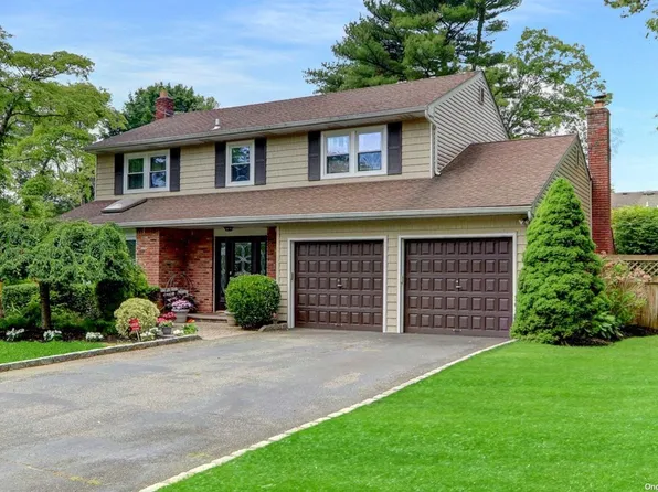 7 Jamor Court, Nesconset, NY 11767