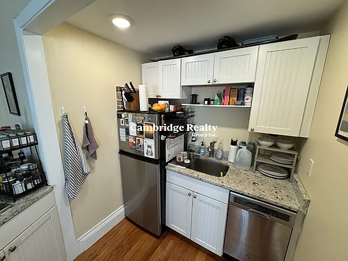 65 Walden St #1T Photo 1