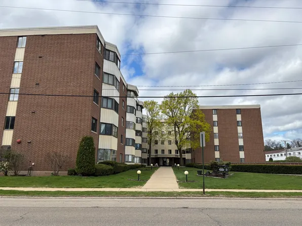 5500 N Lincoln Ave #118E, Morton Grove, IL 60053