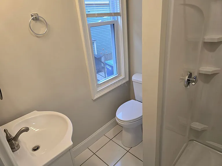 370 Prospect St #6 — Photo 3