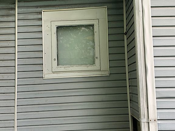 3rd image of 48 Bachtel Ave