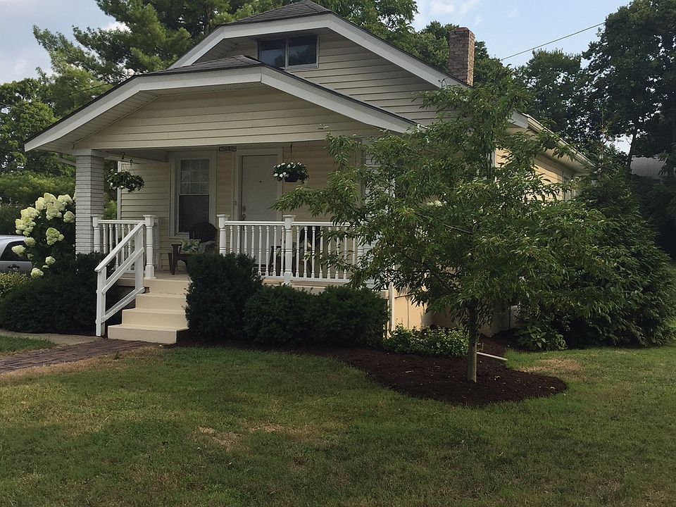 2nd image of 561 Hill Ave