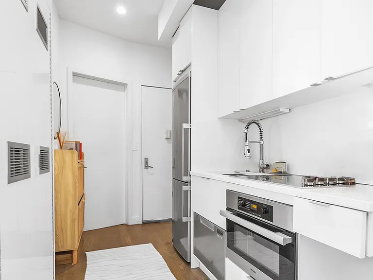 22 Spring St #9 — Photo 4
