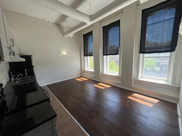 Fitzgerald, 546 Main St APT 2I, Plattsmouth, NE 68048