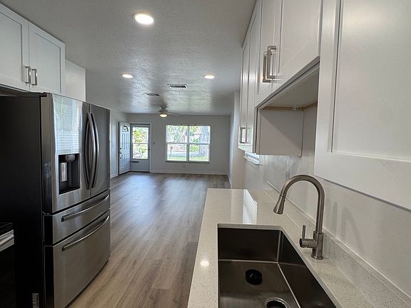 4th image of 3264 Mulberry Dr