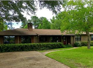 36 Davis Bayou Cres, Ocean Springs, MS 39564