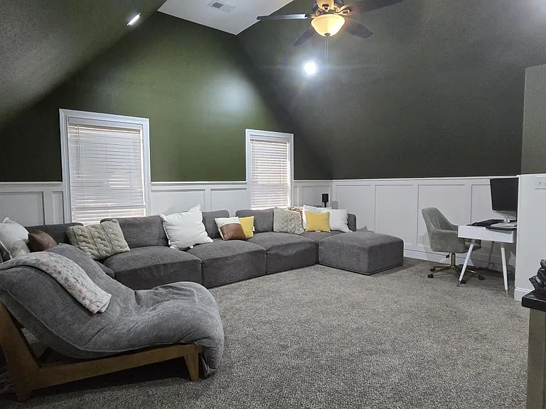 425 Veronica Ct — Photo 41
