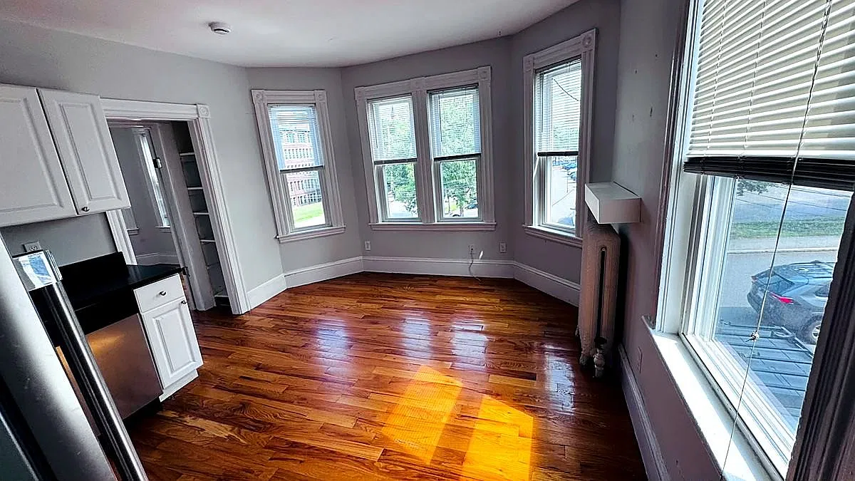 1 bed, $2,200 — Photo 2