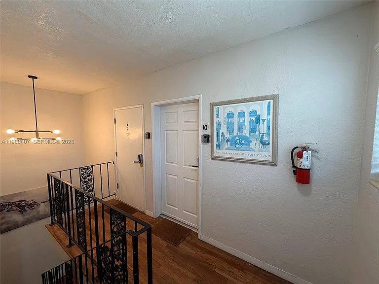10000 E Bay Harbor Dr #14 — Photo 18