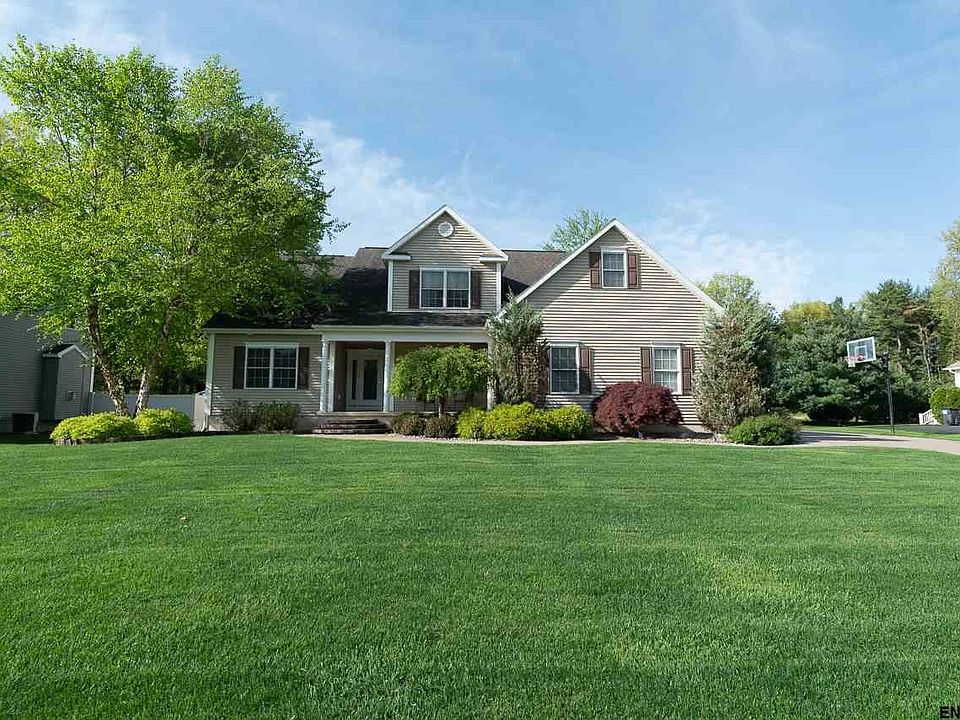 1st image of 78 Cindy Crest Dr