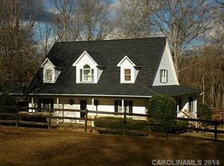 275 Shadow Lakes Dr, Clover, SC 29710
