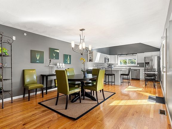 4th image of 66 Cavendish Cir #164A