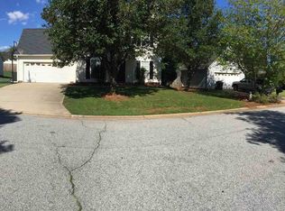 120 Fawnbrook Dr, Greer, SC 29650