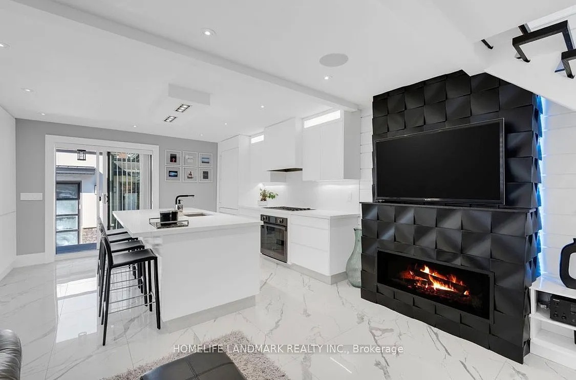 3 bed, $4,000 — Photo 1