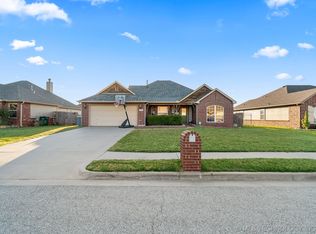 5314 S Bahama Ave W, Sand Springs, OK 74063