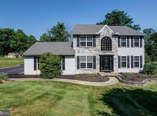 3218 Charles Griffin Dr, Garnet Valley, PA 19060