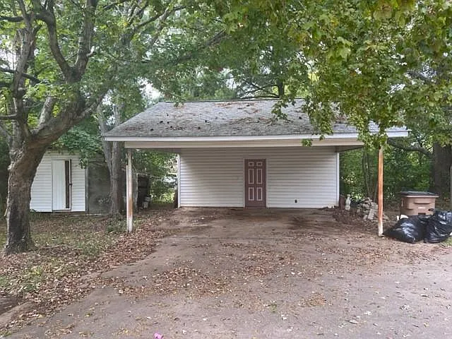 1678 S Lafayette St — Photo 2